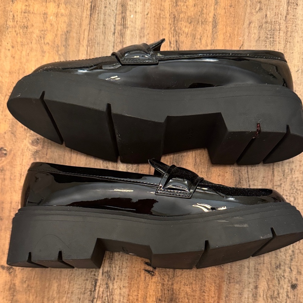 Aldo Glossy Black Women's Loafers - Picture 3 of 4